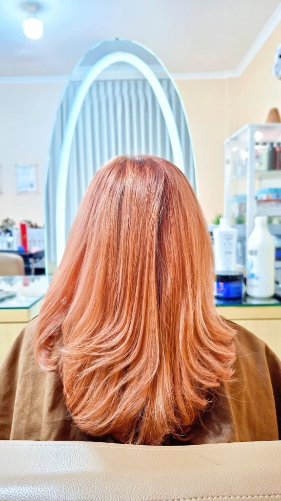 Tips Hilangkan Noda Cat Rambut di Kulit Kepala