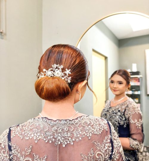 Make Up & Hair Do